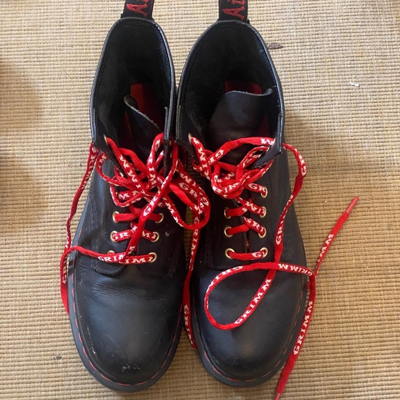 Doc Martens LEATHER! with Grimm Laces - Picture 1 of 3
